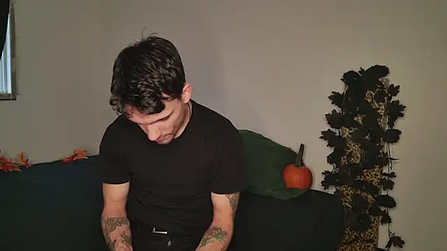 Snapshot of JackDesFeux chatting on November 2025 08:32:01 PM JackDesFeux online show from November 2025 08:32:01 PM