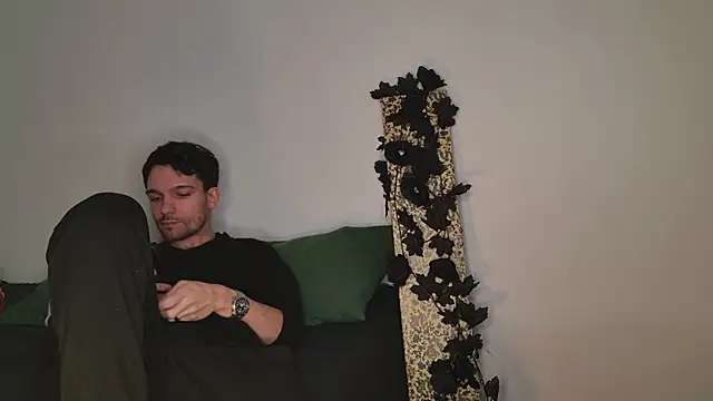 Snapshot of JackDesFeux chatting on November 2025 10:37:01 AM JackDesFeux online show from November 2025 10:37:01 AM