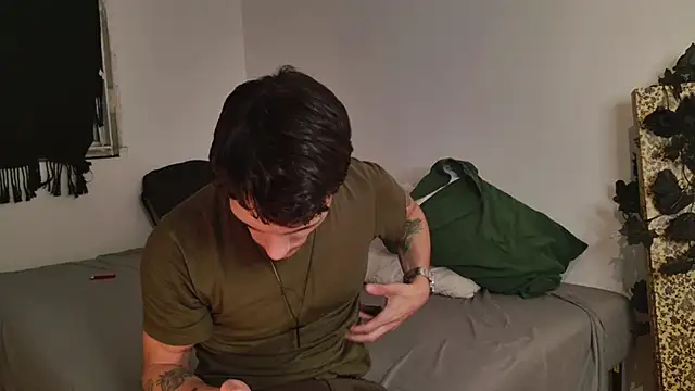 Snapshot of JackDesFeux chatting on November 2025 06:57:02 AM JackDesFeux online show from November 2025 06:57:02 AM