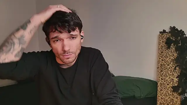 Snapshot of JackDesFeux chatting on November 2025 11:40:01 PM JackDesFeux online show from November 2025 11:40:01 PM