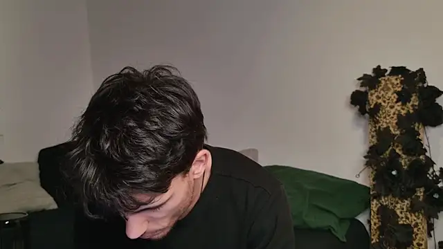 Snapshot of JackDesFeux chatting on December 2025 02:08:02 AM JackDesFeux online show from December 2025 02:08:02 AM