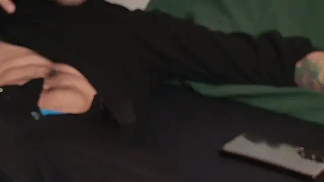 Snapshot of JackDesFeux chatting on December 2025 10:28:02 PM JackDesFeux online show from December 2025 10:28:02 PM