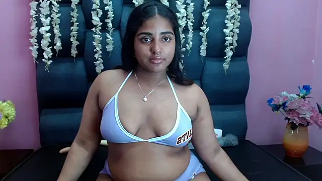 Sofia Hernandez  online show from February 2025 09:50:02 AM