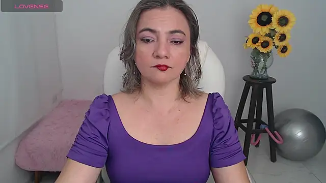 ana milf online show from October 2025 11:41:02 AM