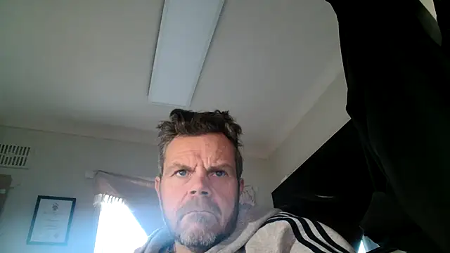 Snapshot of toptugger chatting on February 2025 07:59:02 AM toptugger online show from February 2025 07:59:02 AM