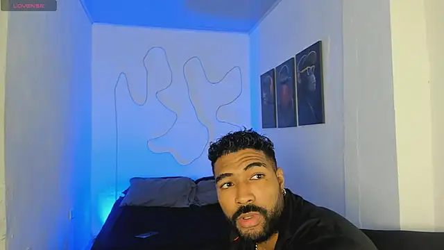 Snapshot of Xander_Str0ng chatting on November 2025 12:38:02 PM Xander Str0ng online show from November 2025 12:38:02 PM