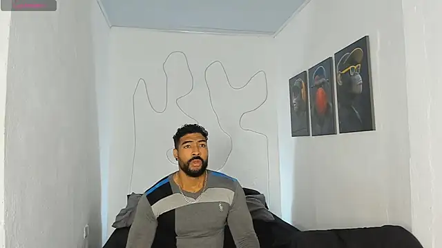 Snapshot of Xander_Str0ng chatting on November 2025 11:32:02 AM Xander Str0ng online show from November 2025 11:32:02 AM