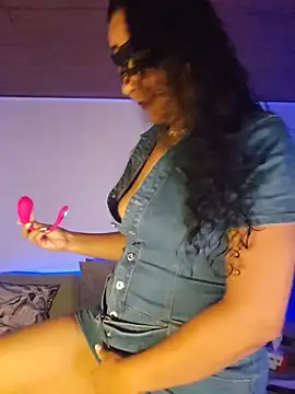 Snapshot of Sexxy-Lana chatting on July 2026 01:59:01 PM Sexxy-Lana online show from July 2026 01:59:01 PM
