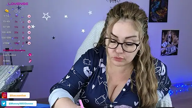 Snapshot of misskaassandraa chatting on February 2025 03:32:02 PM misskaassandraa online show from February 2025 03:32:02 PM