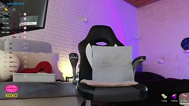 Snapshot of misskaassandraa chatting on November 2025 08:48:01 AM misskaassandraa online show from November 2025 08:48:01 AM