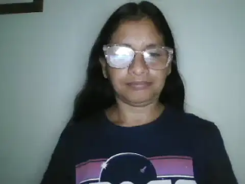 Snapshot of titssmall123 chatting on January 2025 05:08:02 AM titssmall123 online show from January 2025 05:08:02 AM