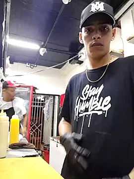 Snapshot of TenderBoyBigCock_ chatting on November 2025 11:02:01 PM TenderBoyBigCock online show from November 2025 11:02:01 PM