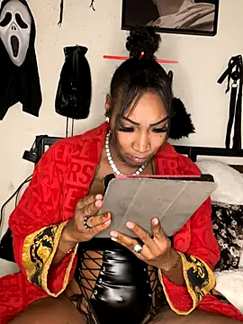 Snapshot of CUMQUEEN-XXX69 chatting on December 2025 02:16:02 AM CUMQUEEN-XXX69 online show from December 2025 02:16:02 AM