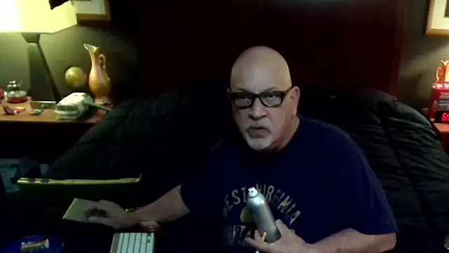 Snapshot of --JimmyJamzs-- chatting on December 2025 12:01:02 PM --JimmyJamzs-- online show from December 2025 12:01:02 PM