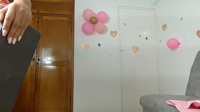 Baby Lovehot 1 online show from July 2026 02:31:01 PM