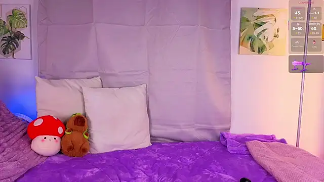 Snapshot of Heily_Fox chatting on November 2025 05:46:02 AM Heily Fox online show from November 2025 05:46:02 AM