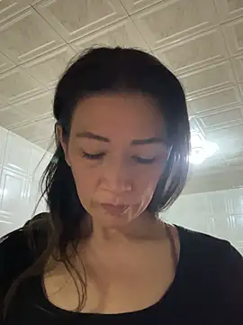 Yulia sx online show from January 2026 03:06:01 PM