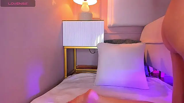 aria greco online show from January 2026 02:28:02 AM