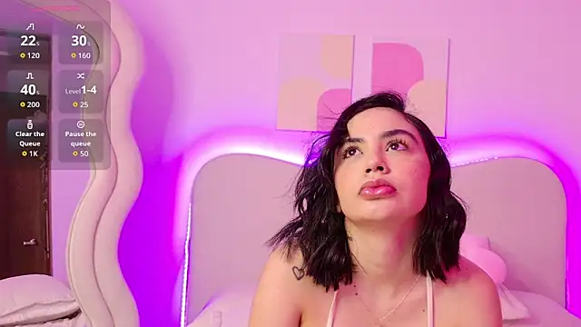 innocentlady  online show from September 2025 01:45:01 PM