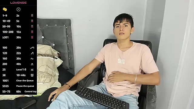 Jacobb Lee online show from March 2025 10:11:01 PM