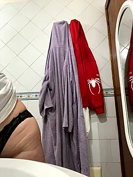 Snapshot of MargotKajira chatting on October 2025 09:21:01 AM MargotKajira online show from October 2025 09:21:01 AM