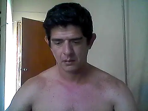 Snapshot of Marobronco chatting on November 2025 04:06:01 PM Marobronco online show from November 2025 04:06:01 PM