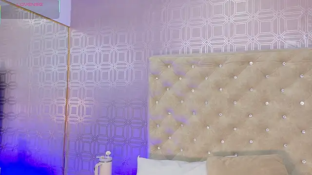 Sara Desire online show from September 2025 03:34:01 PM