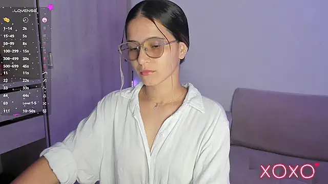 Snapshot of Lilacutte_ chatting on November 2025 10:15:01 AM Lilacutte online show from November 2025 10:15:01 AM