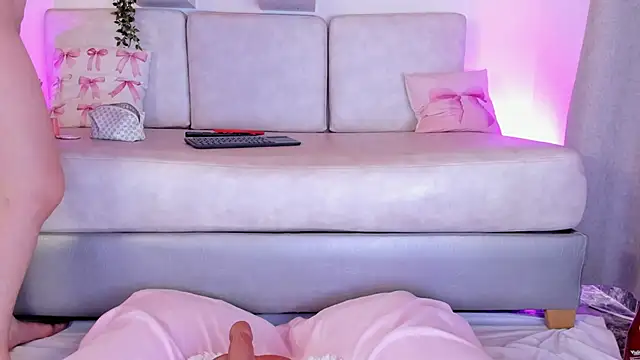 Malka Burning online show from October 2025 08:05:02 PM