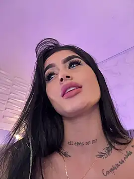 Snapshot of SOPHICARTERS chatting on December 2025 12:03:02 PM SOPHICARTERS online show from December 2025 12:03:02 PM