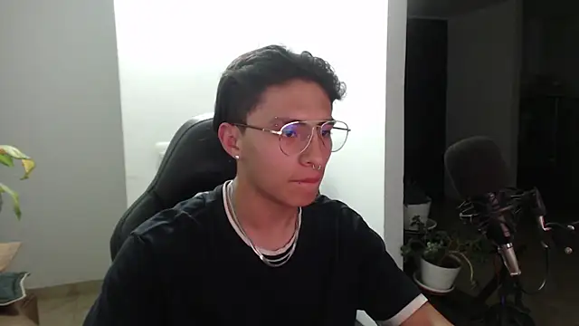 jay dimarco2 online show from December 2025 04:40:01 AM