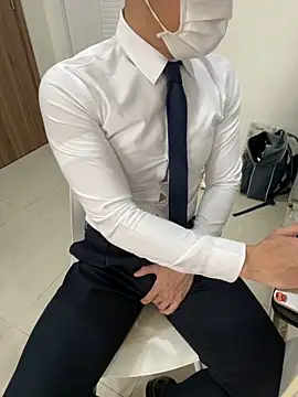 harrylouis1357 online show from December 2024 09:42:01 AM