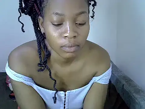 Snapshot of _Becky002 chatting on February 2025 10:07:02 AM Becky002 online show from February 2025 10:07:02 AM