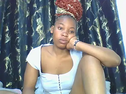 Snapshot of _Becky002 chatting on October 2025 10:07:01 AM Becky002 online show from October 2025 10:07:01 AM