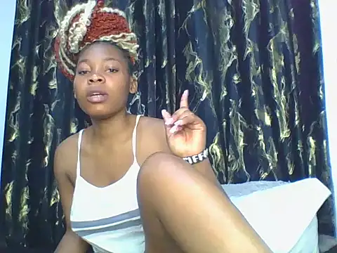 Snapshot of _Becky002 chatting on November 2025 10:06:02 AM Becky002 online show from November 2025 10:06:02 AM