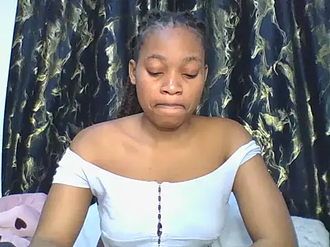 Snapshot of _Becky002 chatting on November 2025 09:48:02 AM Becky002 online show from November 2025 09:48:02 AM