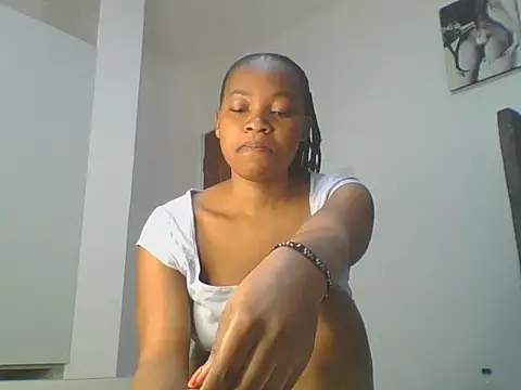 Snapshot of _Becky002 chatting on November 2025 08:50:02 AM Becky002 online show from November 2025 08:50:02 AM