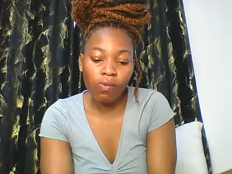 Snapshot of _Becky002 chatting on March 2026 10:43:01 AM Becky002 online show from March 2026 10:43:01 AM