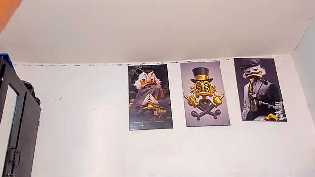 kriixtybrown online show from February 2025 10:43:01 PM