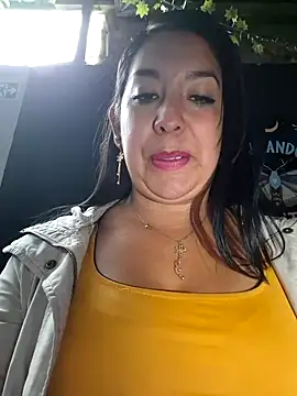 Bella keny online show from February 2025 07:38:01 PM