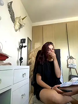 dakota le online show from November 2025 12:51:01 PM