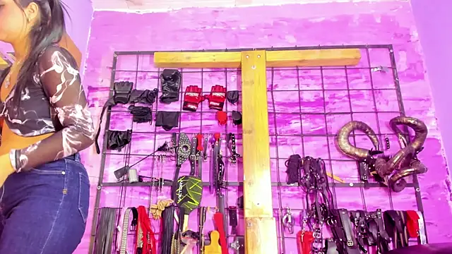 Snapshot of alexia_aitanaa_ chatting on February 2026 06:33:02 PM alexia aitanaa online show from February 2026 06:33:02 PM