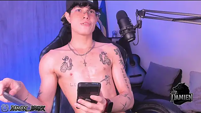 Snapshot of cinnamon_boyxxx chatting on September 2025 02:35:02 AM cinnamon boyxxx online show from September 2025 02:35:02 AM