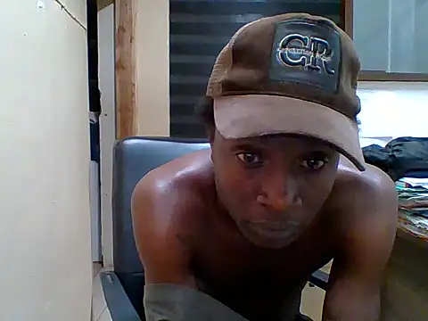 Snapshot of cranes293 chatting on October 2025 06:10:01 PM cranes293 online show from October 2025 06:10:01 PM