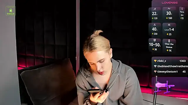 DanielPaige  online show from December 2024 03:59:02 PM