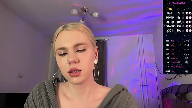 DanielPaige  online show from January 2025 09:28:01 PM