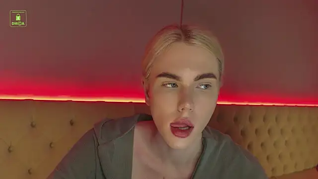 DanielPaige  online show from February 2025 03:32:01 PM