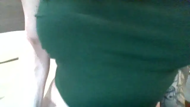 Genevieve143 online show from December 2025 08:23:01 AM