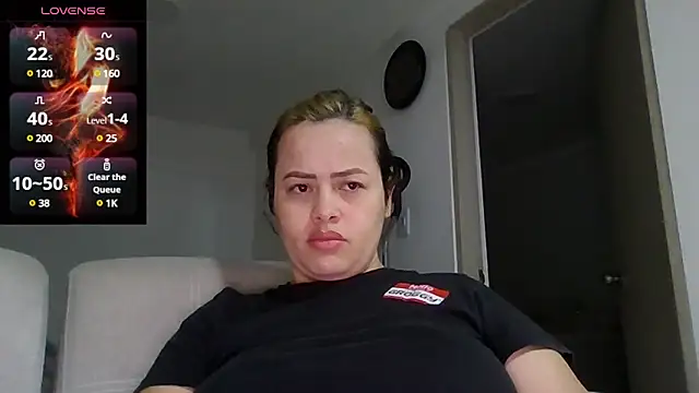 Snapshot of saramartinez1000 chatting on December 2024 11:16:01 PM saramartinez1000 online show from December 2024 11:16:01 PM