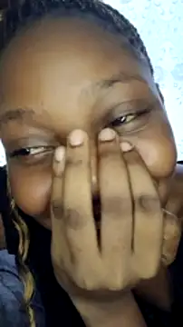 Snapshot of Midnight_Clique_ chatting on December 2024 07:04:01 AM Midnight Clique online show from December 2024 07:04:01 AM